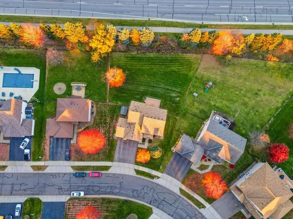 6449 Hedgecroft Ave S, Cottage Grove, MN 55016