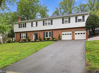 1718 Hollinwood Dr, Alexandria, VA 22307