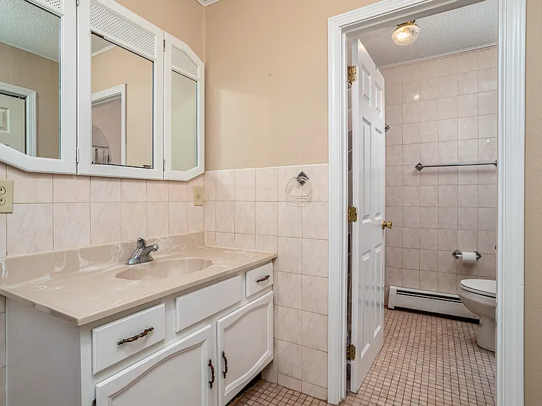 23 Golden Oaks Dr — Photo 18