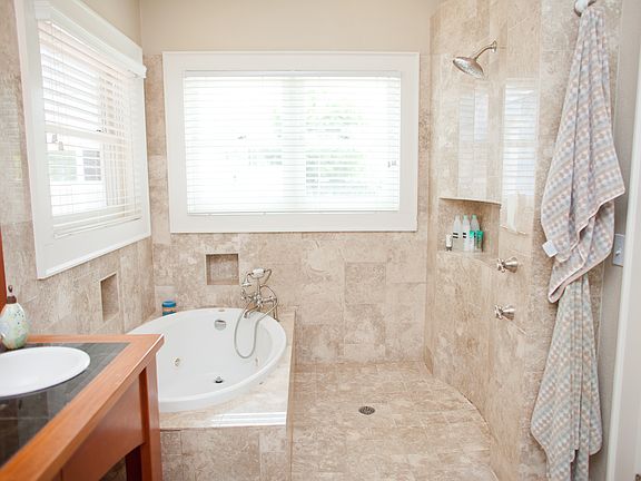Master Bath Walk-in shower