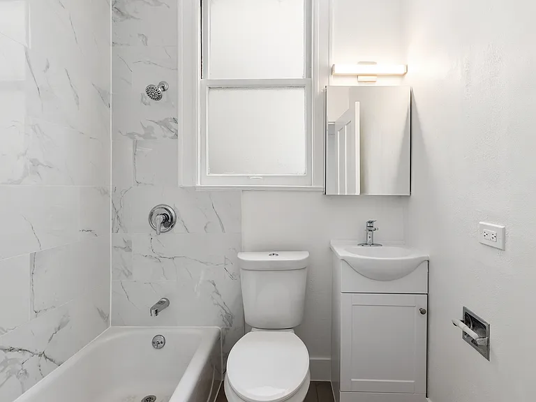 1840 Green St #3 — Photo 8