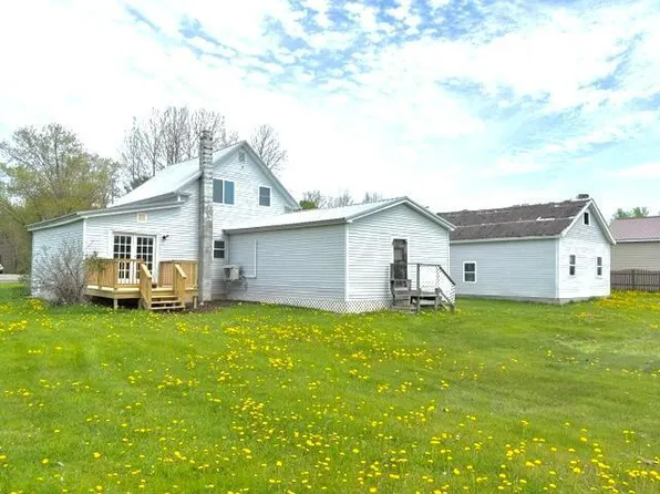 44 Lagrange Road, Howland, ME 04448