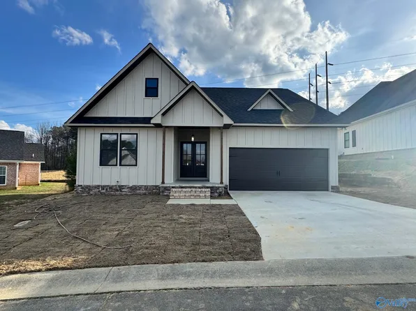 23 Swannee Dr, Albertville, AL 35950