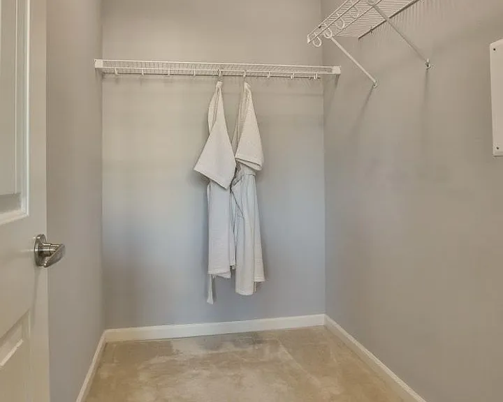1404 Portside Ct — Photo 25
