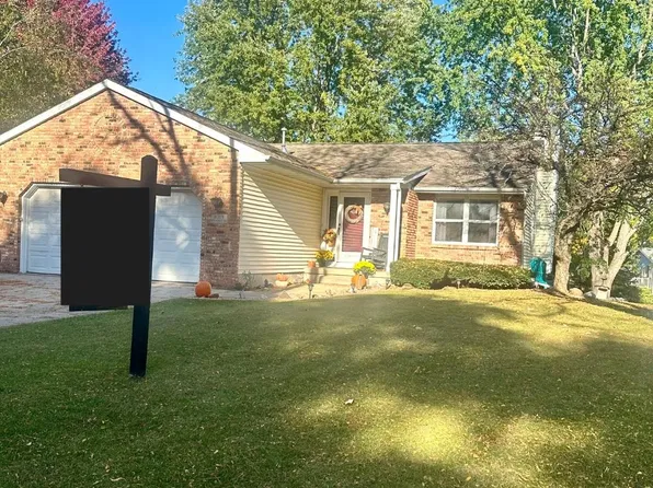 1019 Fountain Dr, Sun Prairie, WI 53590
