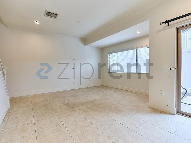 20402 Santa Ana Ave #11 — Photo 11