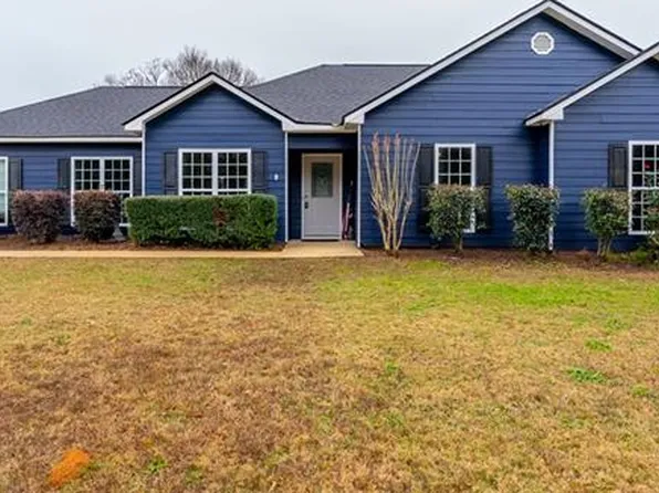 148 Owens Rd, Fort Mitchell, AL 36856