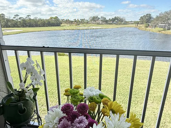 9300 Clubside Cir Unit 1206, Sarasota, FL 34238