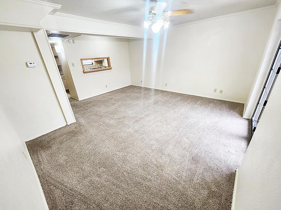 4th image of 617 Vance Cir