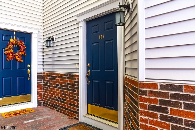 2 bed, 1.5 bath, $3,250 — Photo 2