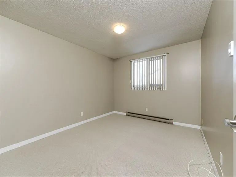 1000 Markham Rd — Photo 5