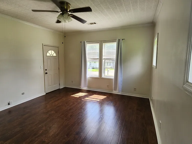 3594 Belden Pike — Photo 5