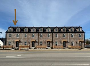 5910 S Bellview Rd, Rogers, AR 72758