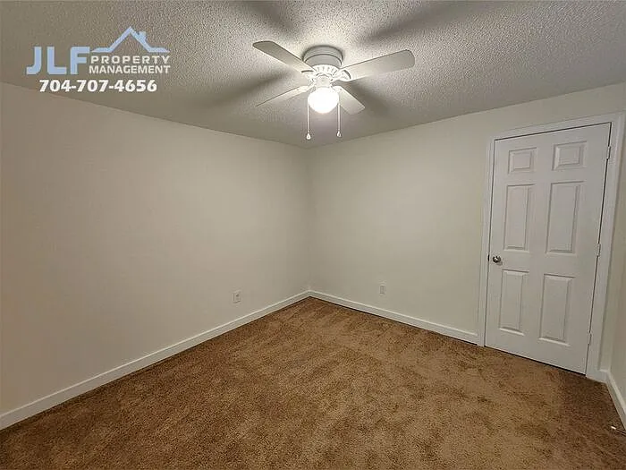 650 Harris St NW — Photo 11