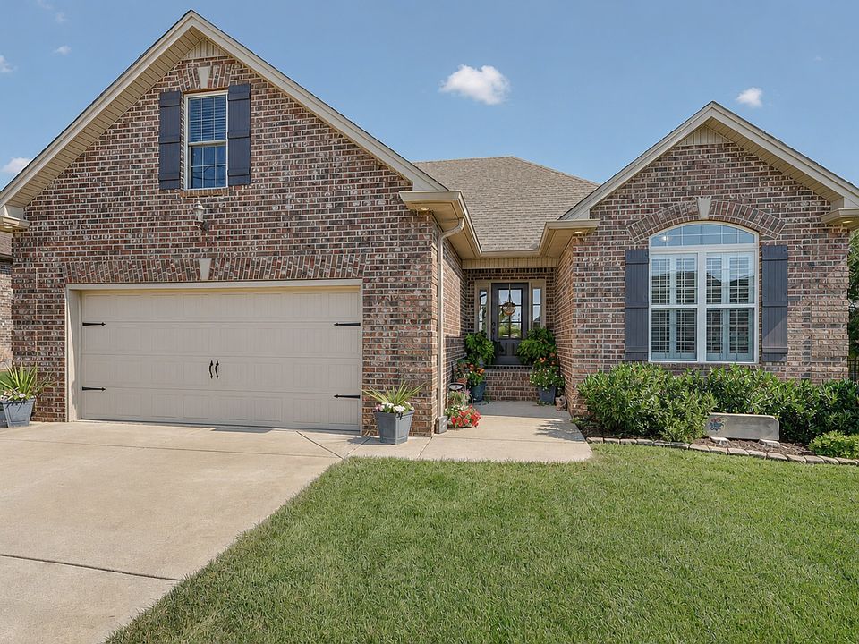 1st image of 516 Becks Pl