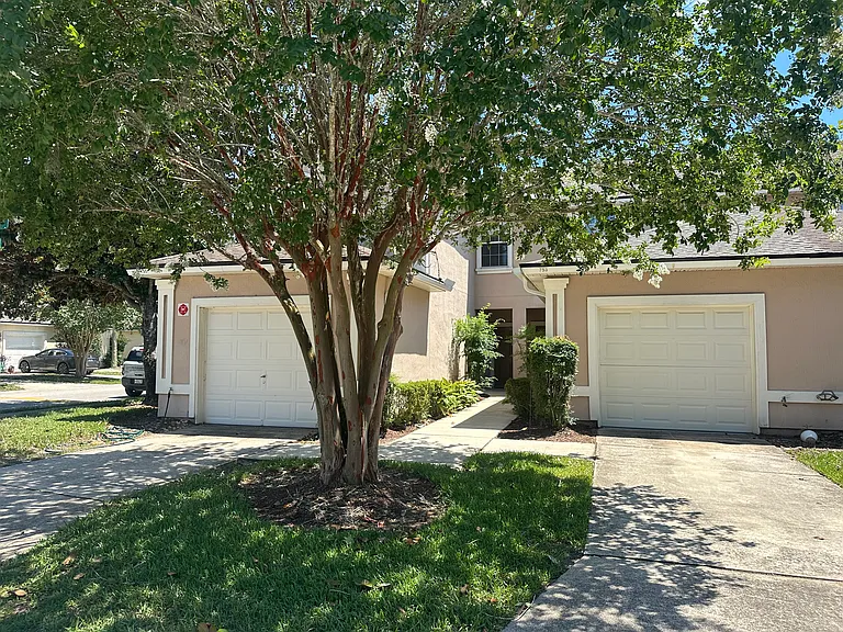 755 Middle Branch Way — Photo 2