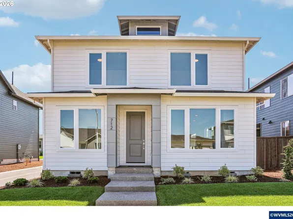 712 Magnolia Ave, Woodburn, OR 97071