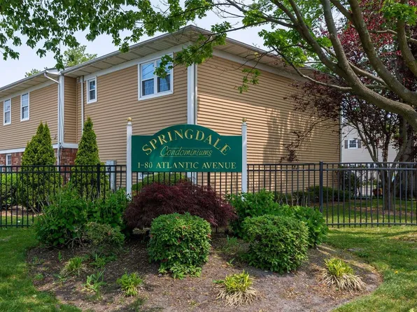 1 Atlantic Avenue #33, Farmingdale, NY 11735
