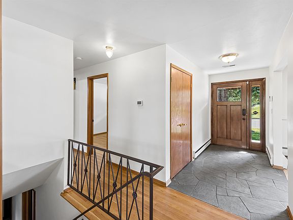 3rd image of 10416 N College Cir