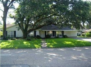 205 Asbury Rd, Lafayette, LA 70503