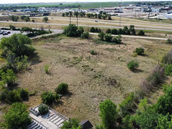 301 Chuckwagon Rd, Ogallala, NE 69153