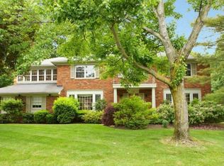 12 Twin Brook Rd, West Caldwell, NJ 07006