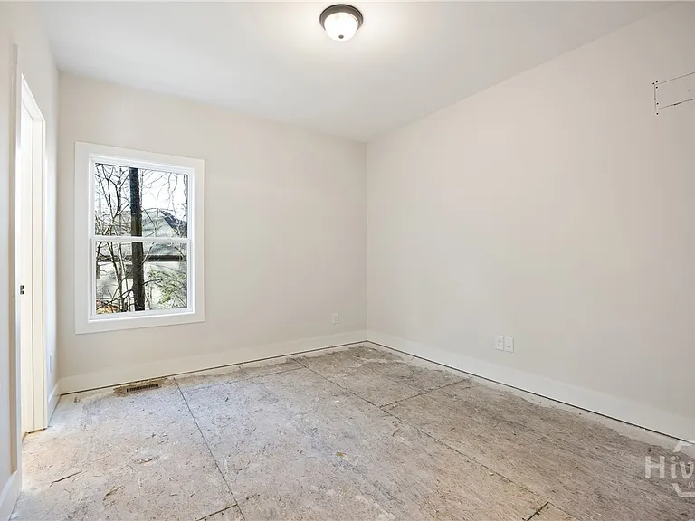 360 Ansley Dr — Photo 28