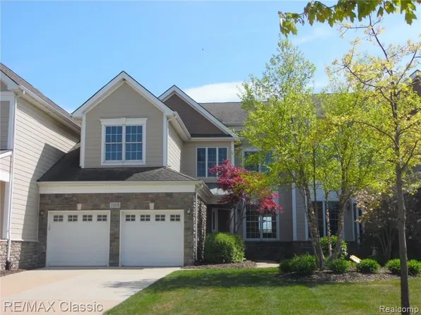 25846 Island Lake Dr #1, Novi, MI 48374