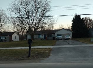 4001 W Maple Rd, Wixom, MI 48393