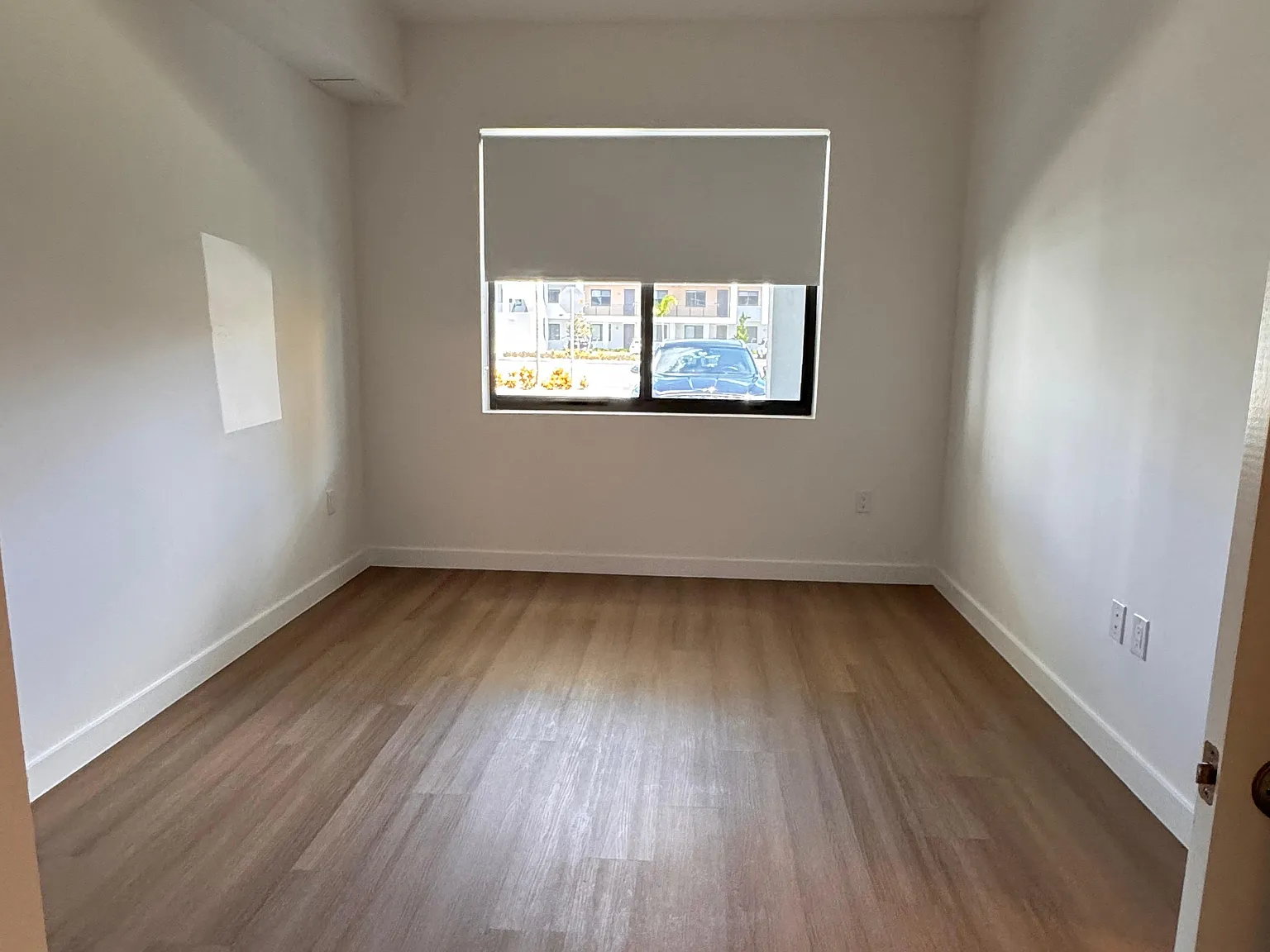 1 bed, 803 sqft, $3,080 — Photo 2