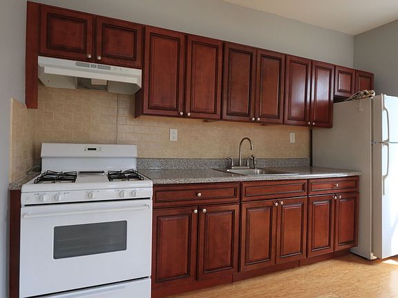 5th image of 6823 4th Ave #2R