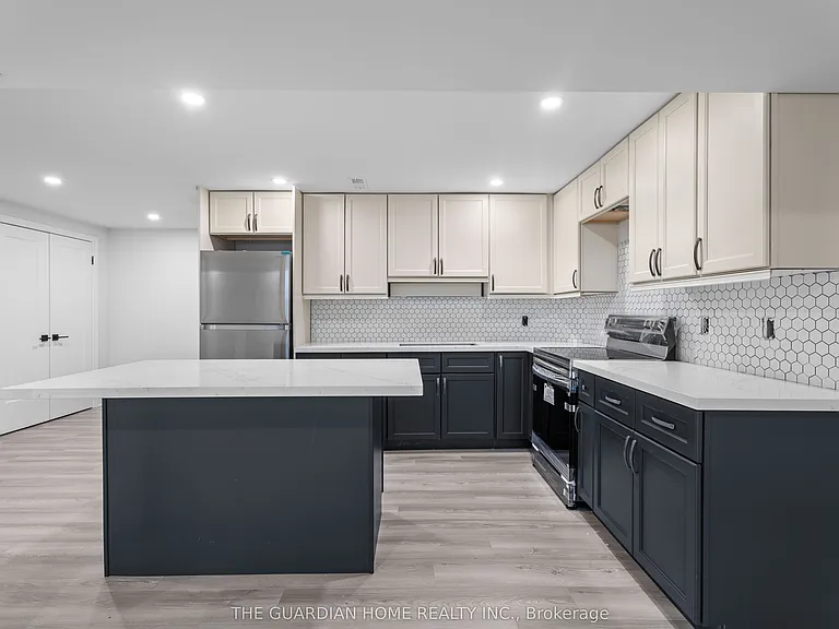 44 Williamson Dr W — Photo 7