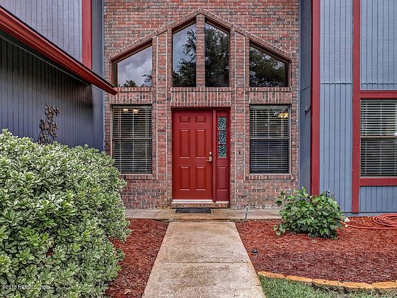 5335 Raccoon Ridge Ct-005-8-Front of Hom