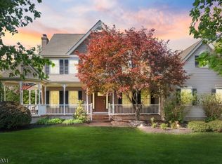 2 Smith Ct, Hillsborough Twp., NJ 08844