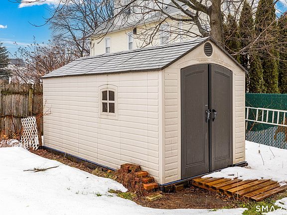 3rd image of 41 Walnut Street