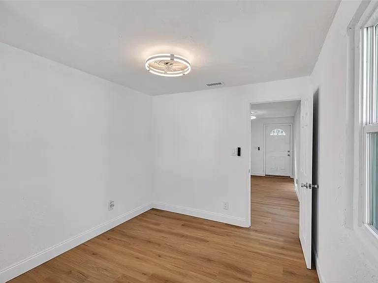 4545 12th Ave S — Photo 16