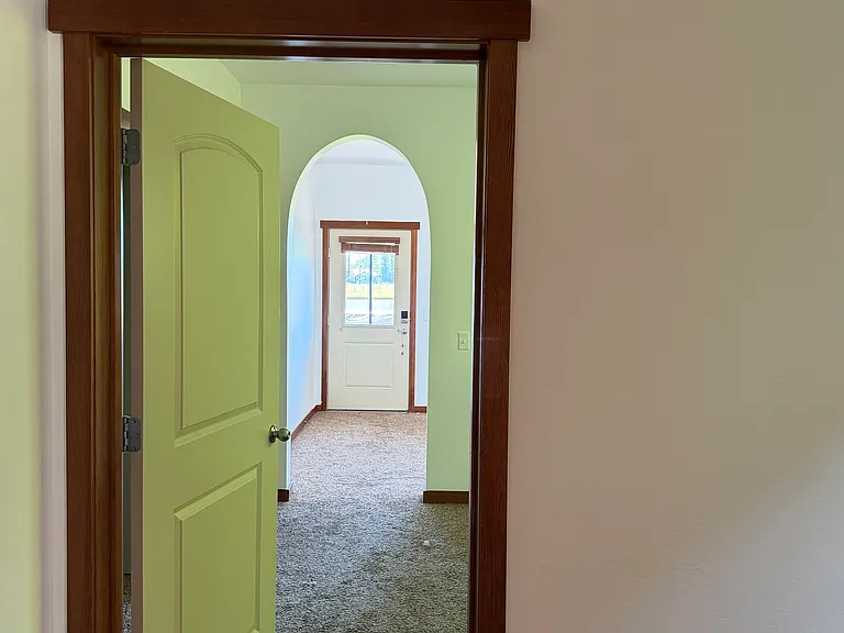 1238 Meagher Ave — Photo 14