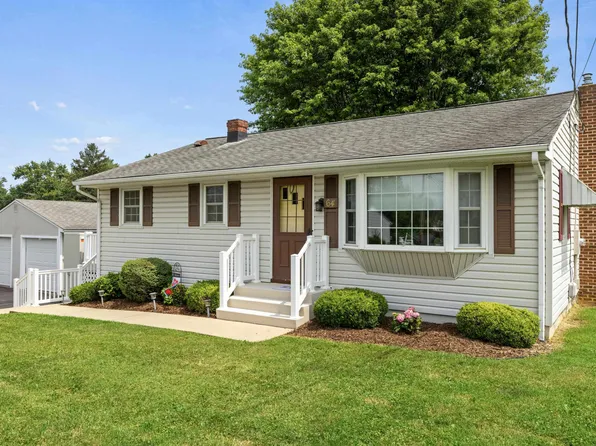 64 Antrim Rd, Fishersville, VA 22939