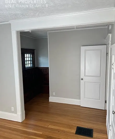 609 E Fulton St #B — Photo 12