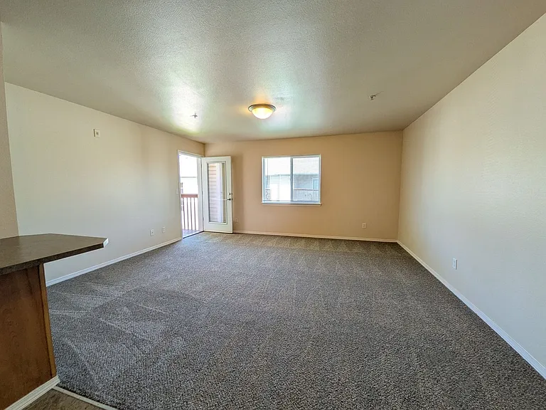 Wellesley Park Apartments — Photo 110