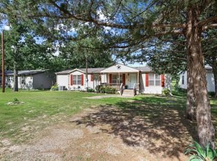 7406 Lakeview Dr, Bonham, TX 75418