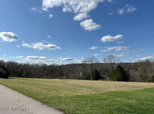 616 Whispering Cedars Ln, Jefferson City, MO 65101