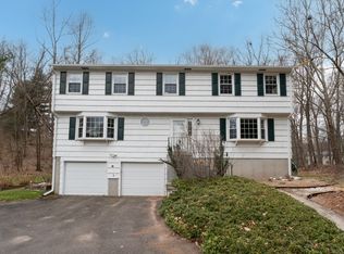 52 Laura Rd, Hamden, CT 06514
