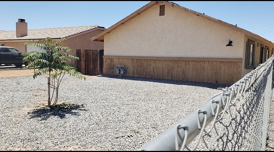 2nd image of 13652 Pauhaska Rd APT B