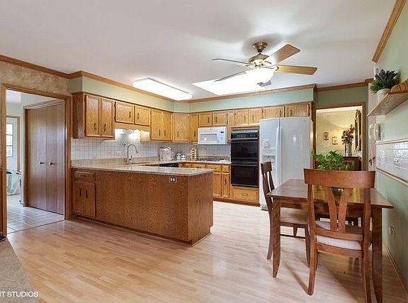 5th image of 17407 Castle Dr