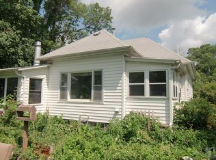119 N Vine St, Agency, IA 52530