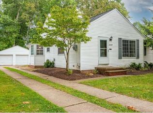 24230 Smith Ave, Westlake, OH