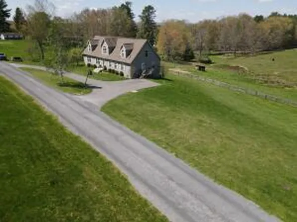 826 Belgian View Estates Rd, Lewisburg, WV 24901