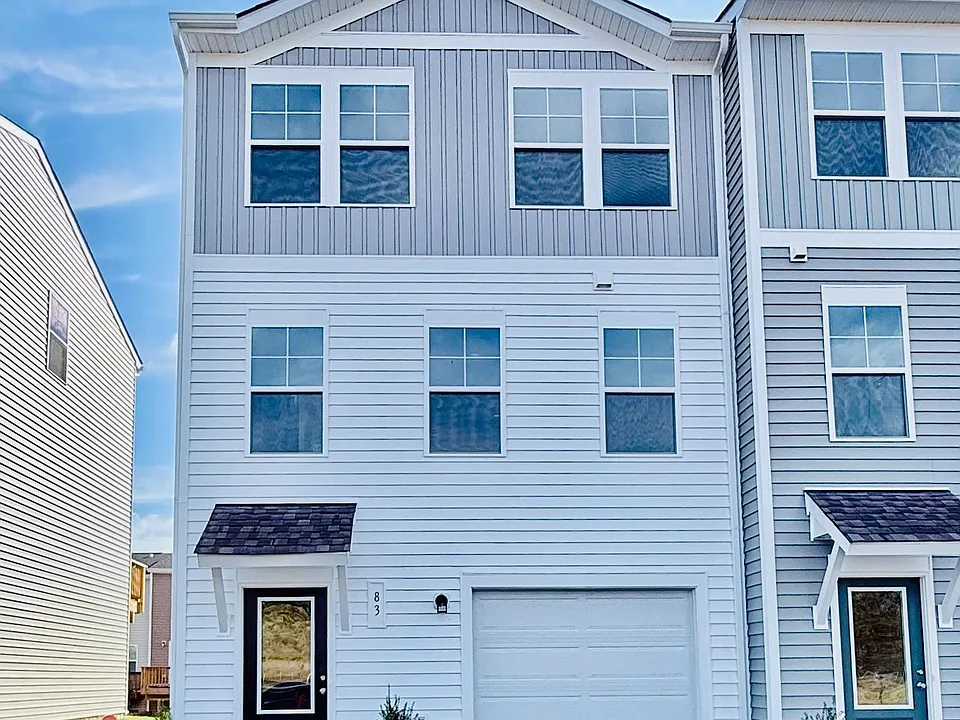 83 Laurin St