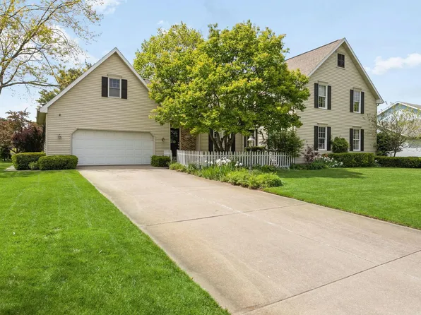 53071 Juday Creek Blvd, Granger, IN 46530